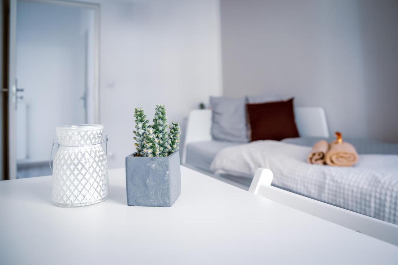 Malasits Art Home Γκιόρ Εξωτερικό φωτογραφία