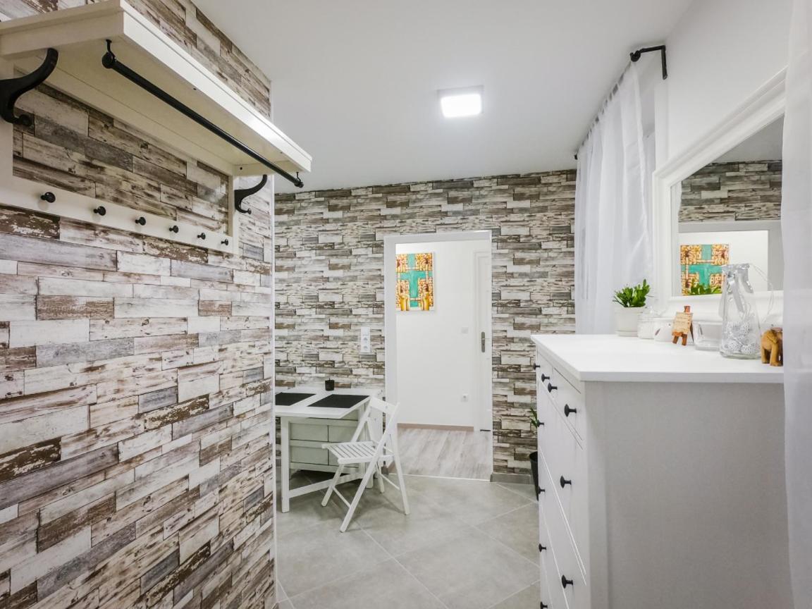Malasits Art Home Γκιόρ Εξωτερικό φωτογραφία